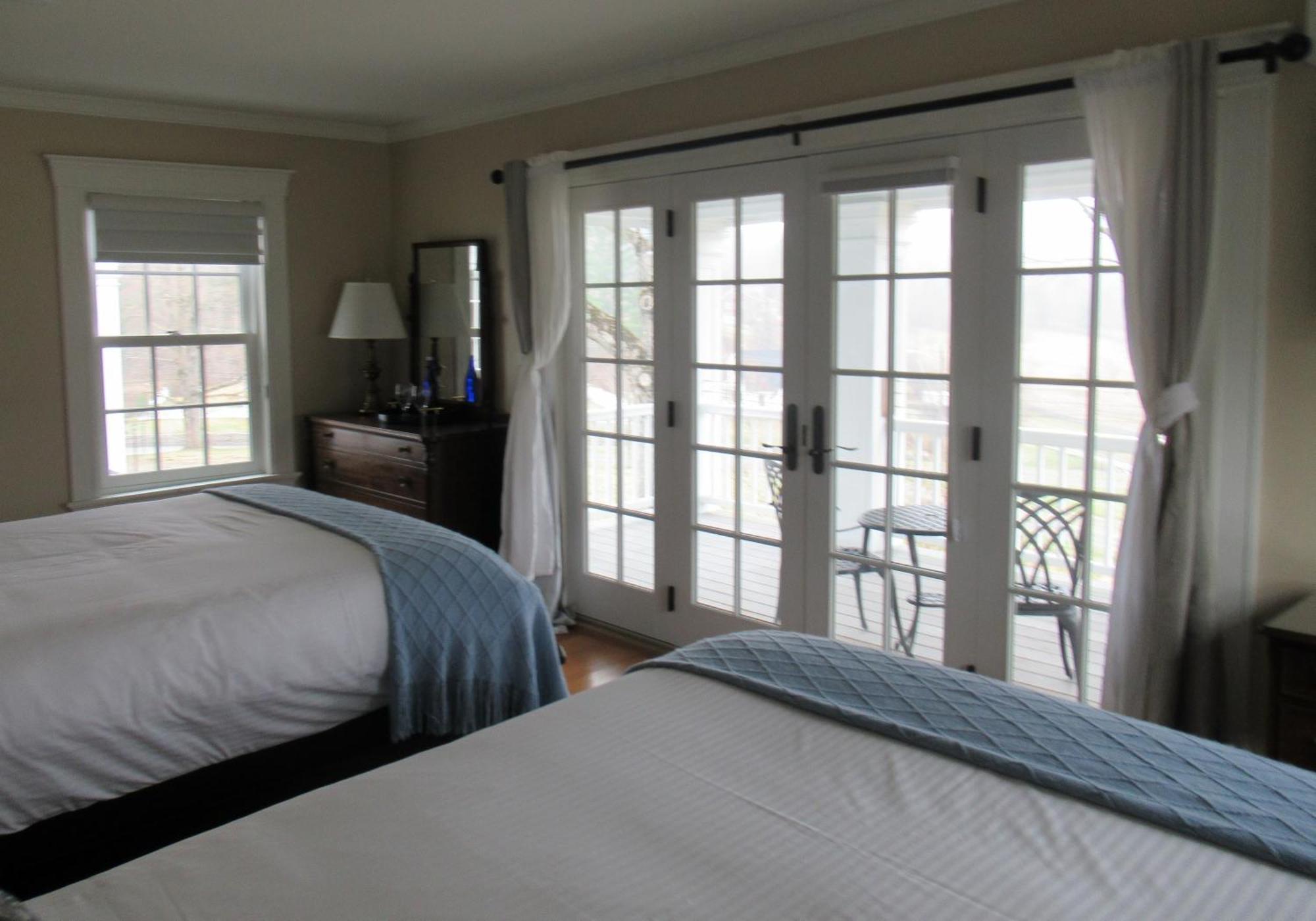 The White House Inn Wilmington Exterior photo