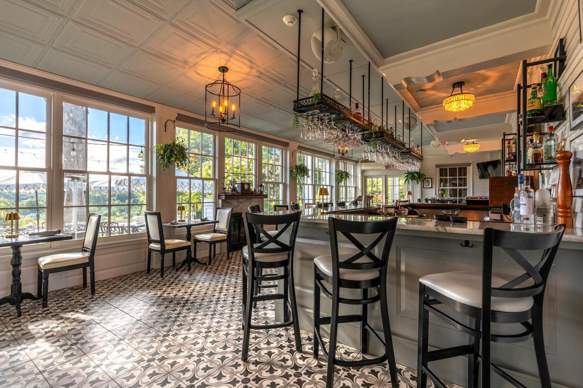 The White House Inn Wilmington Exterior photo
