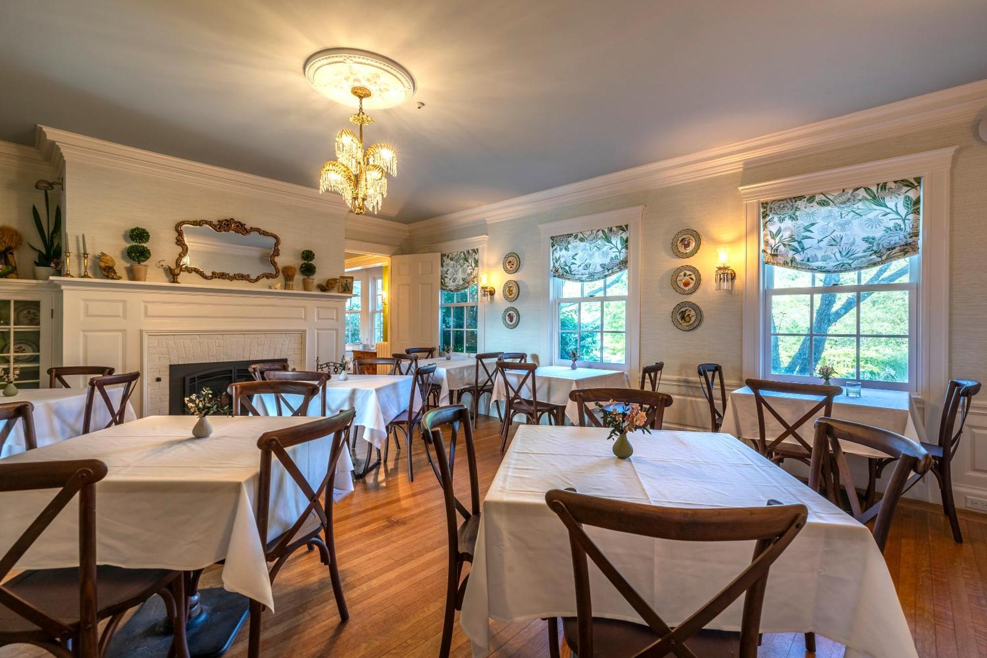The White House Inn Wilmington Exterior photo